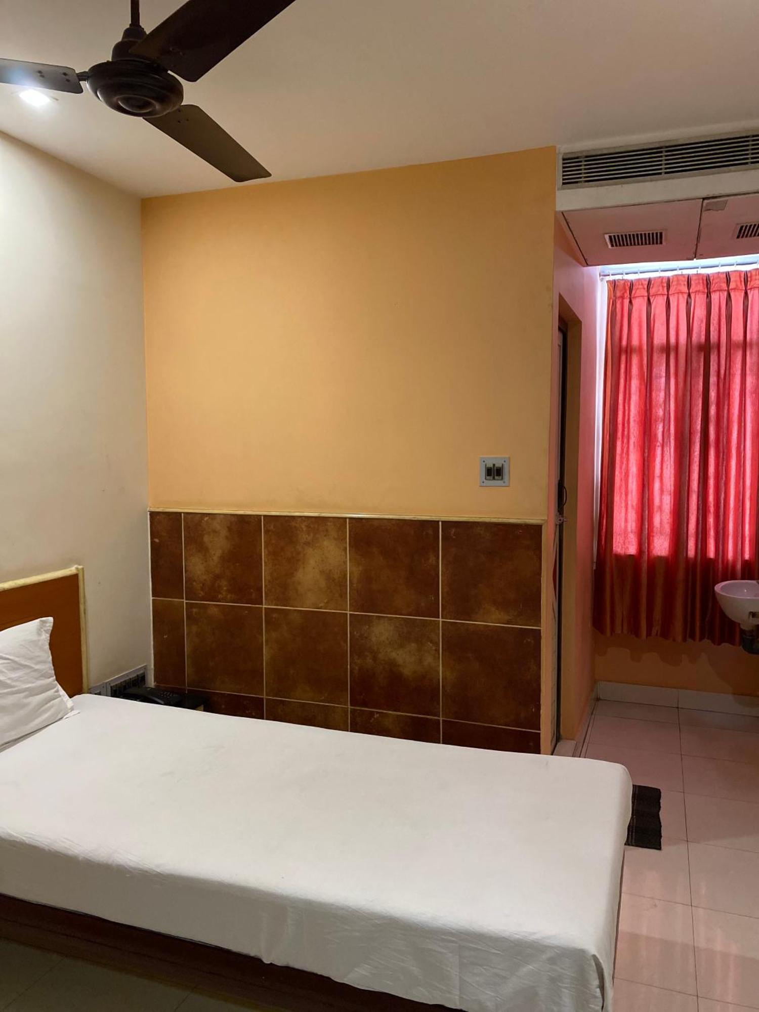 Vijey Hotels Tiruchirappalli Eksteriør billede